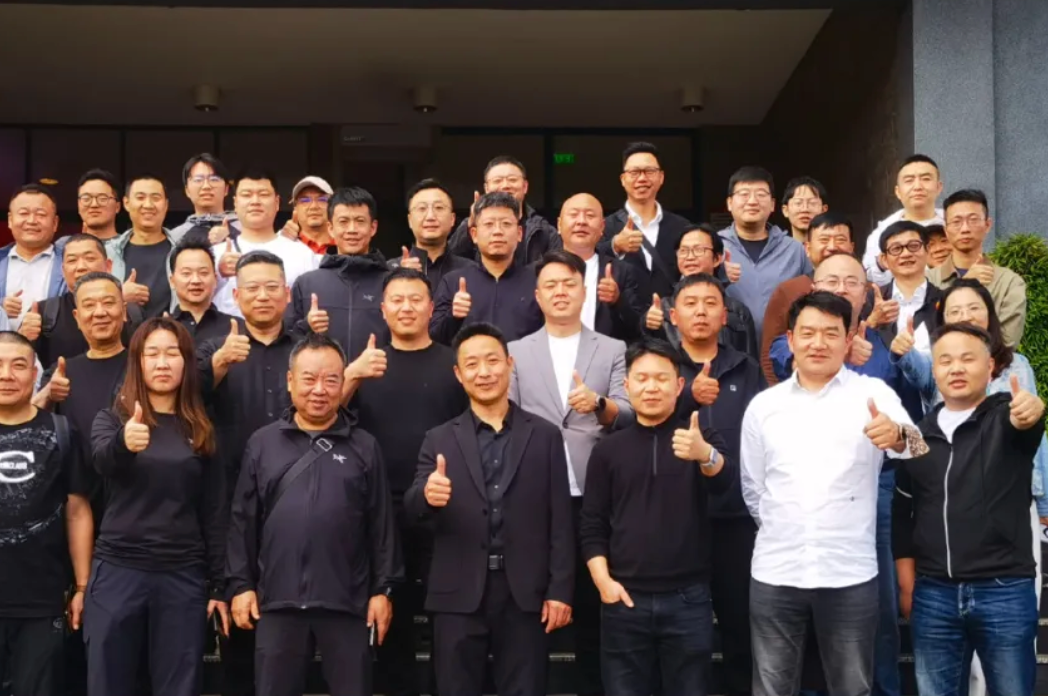 从中国到东非：正泰安能携国内代理商赴肯尼亚，共启光伏合作新征程