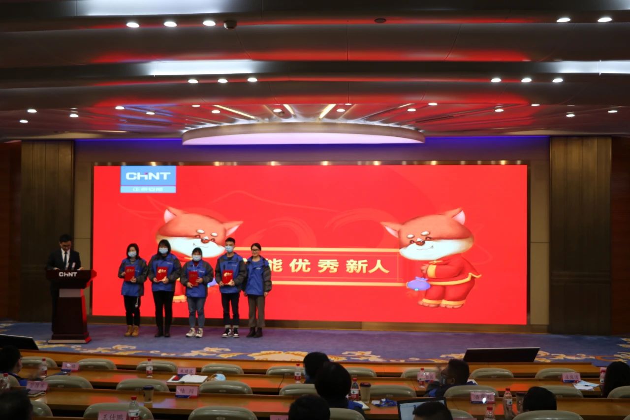 后浪奔涌不负韶华 | 正泰安能2020年优秀新人前来报到！